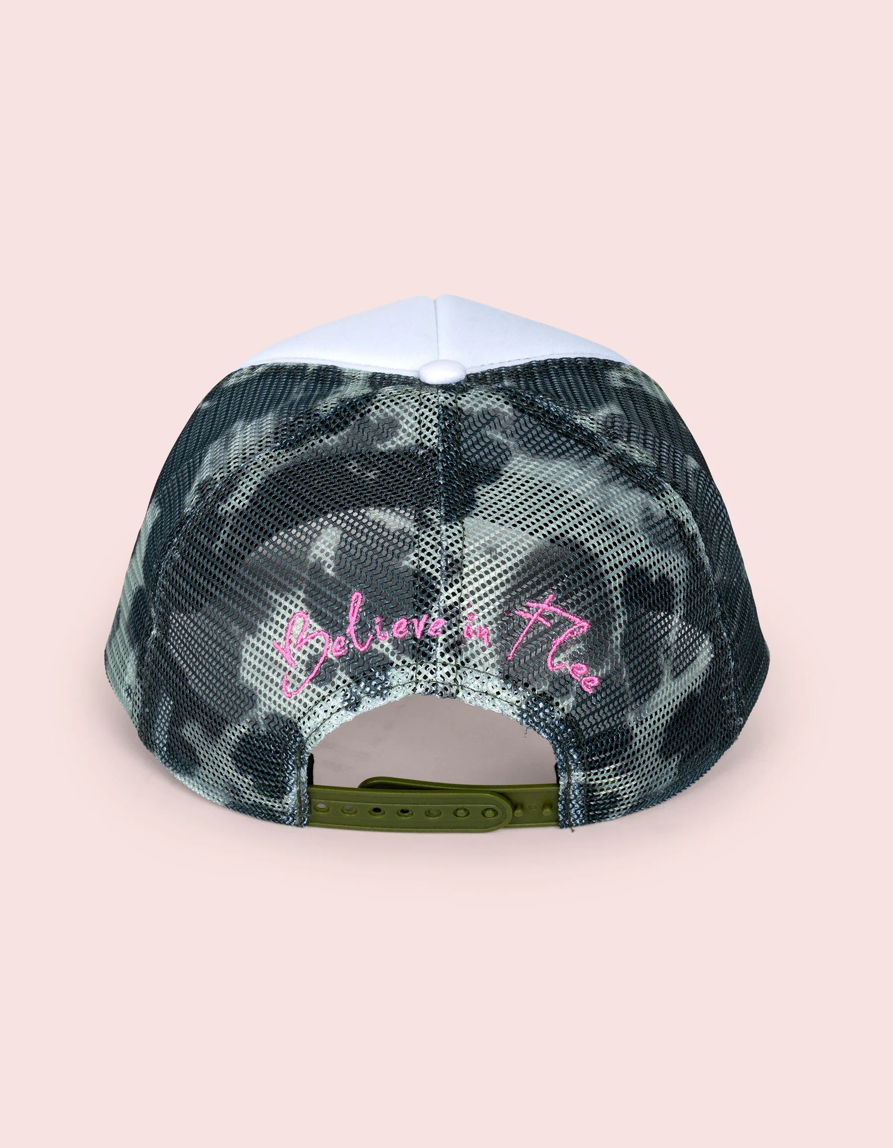 Flee Farms Trucker - Image 3